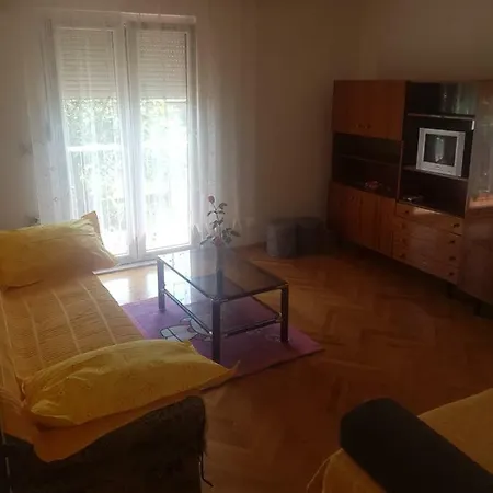 Apartman Kruno *